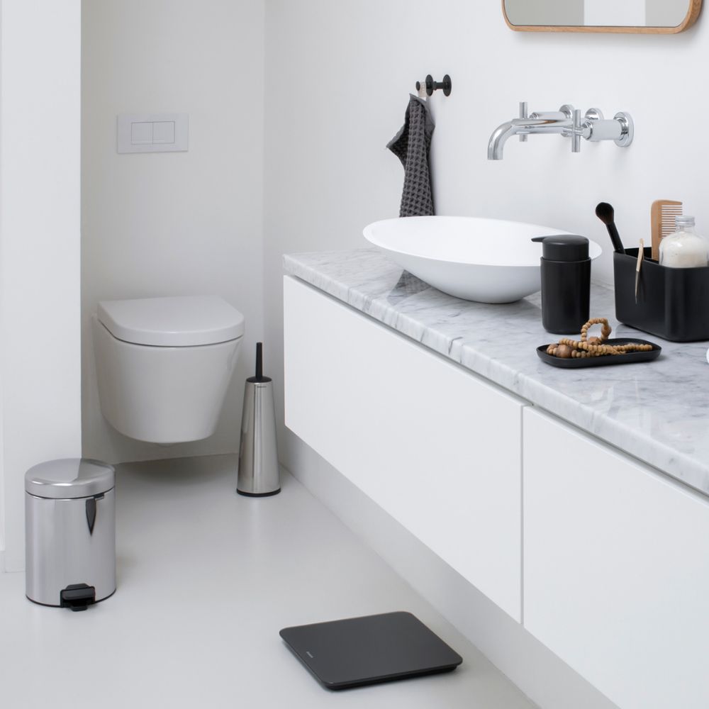 Bathroom Scales, ReNew, battery Powered - Dark Grey at at Brabantia GH