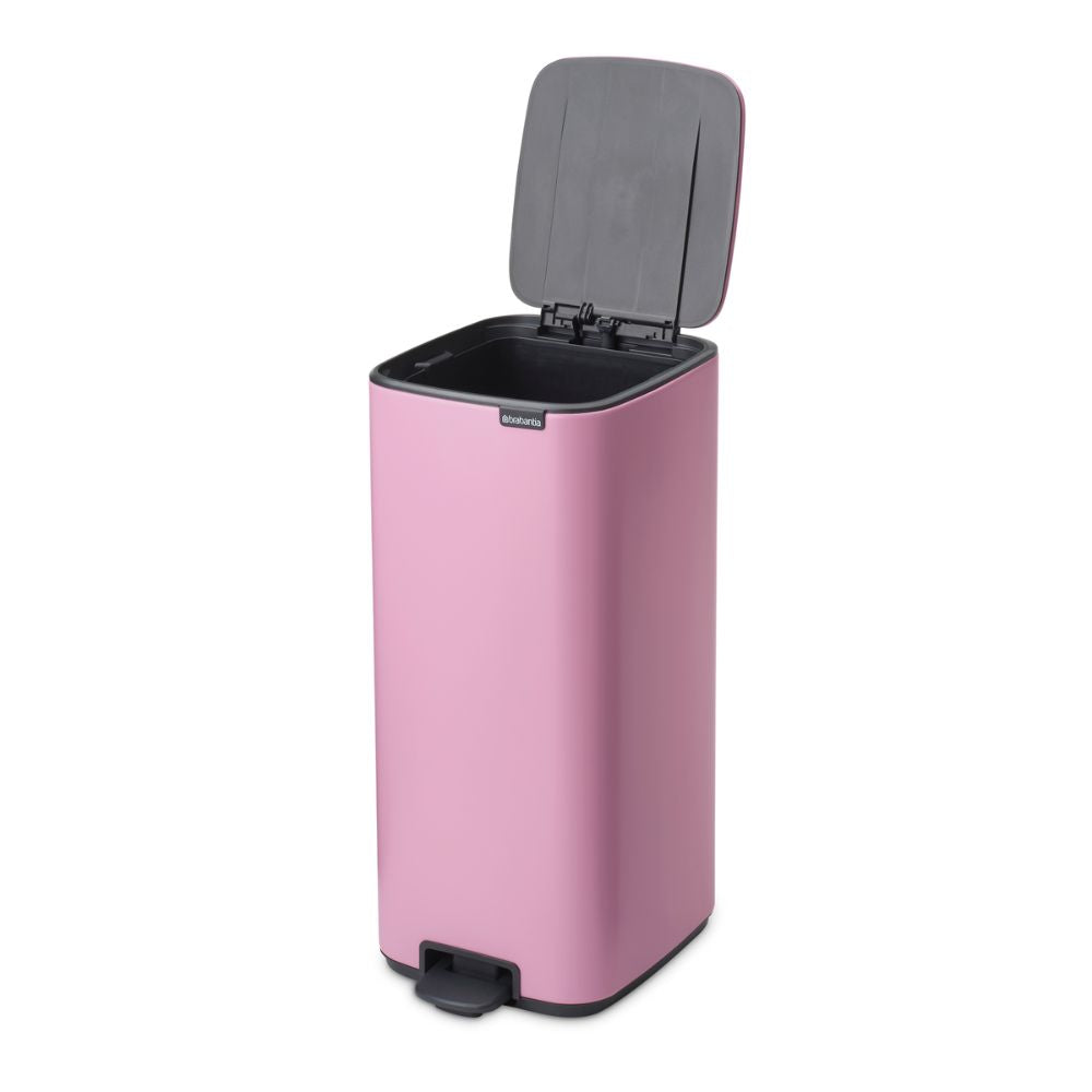 Bo Pedal Bin, 30L at Brabantia GH