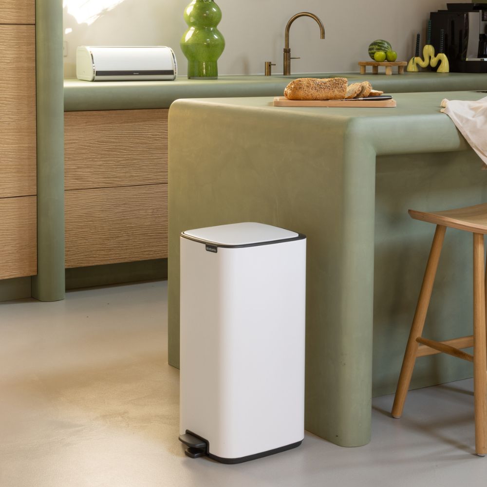Bo Pedal Bin, 30L at Brabantia GH