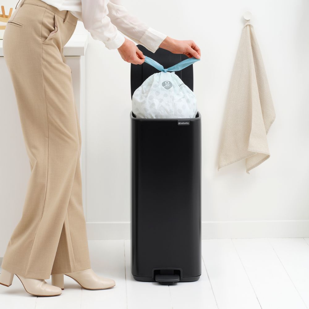 Bo Pedal Bin, 30L at Brabantia GH