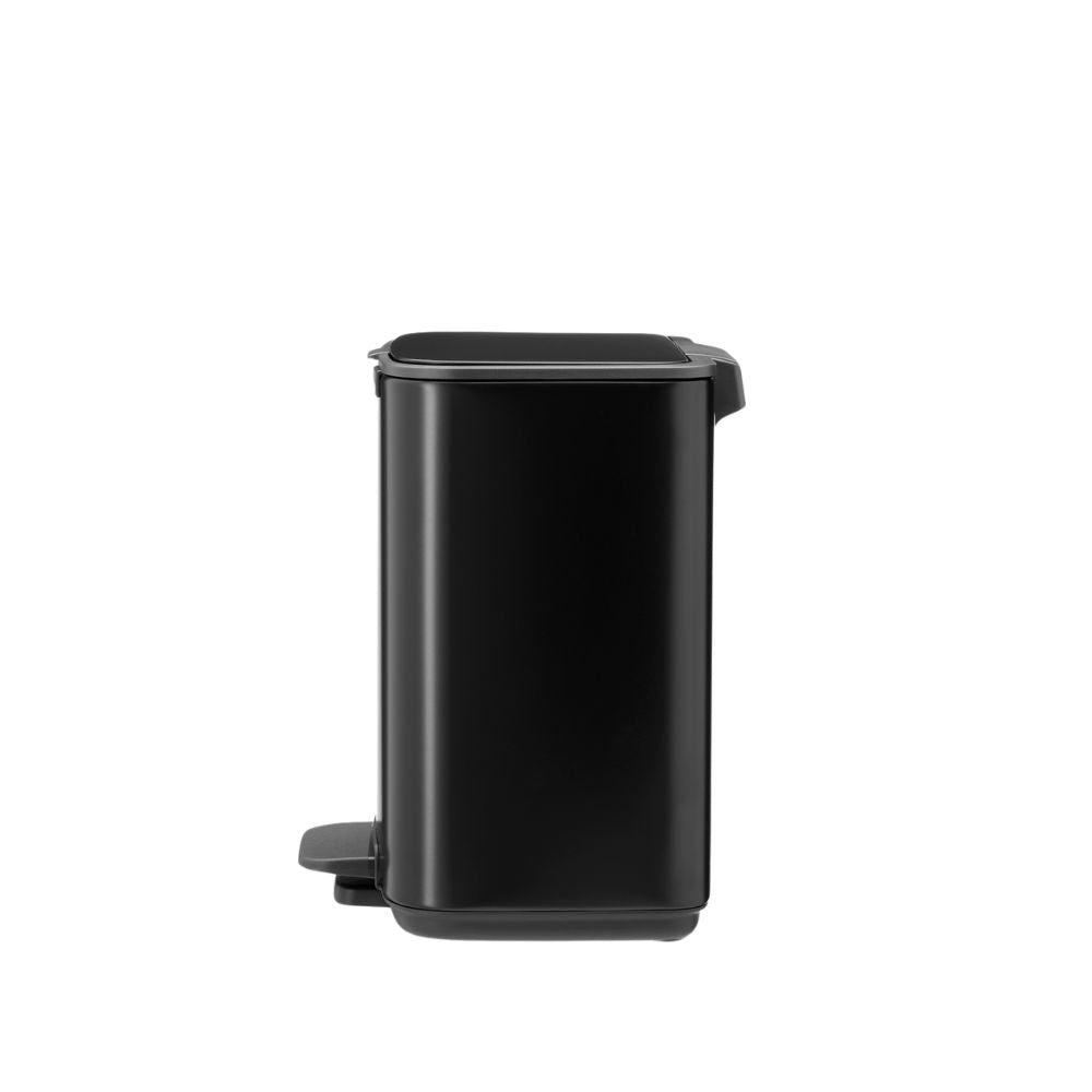 Bo Pedal Bin, 4L at Brabantia GH