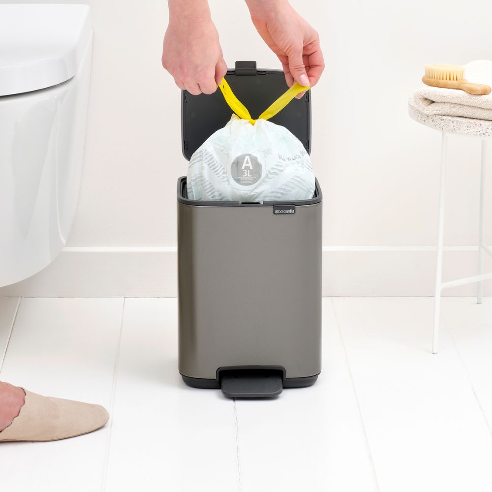 Bo Pedal Bin, 4L at Brabantia GH