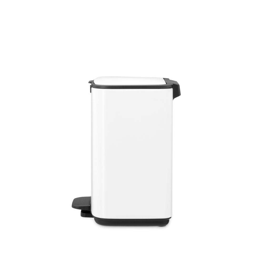 Bo Pedal Bin, 4L at Brabantia GH