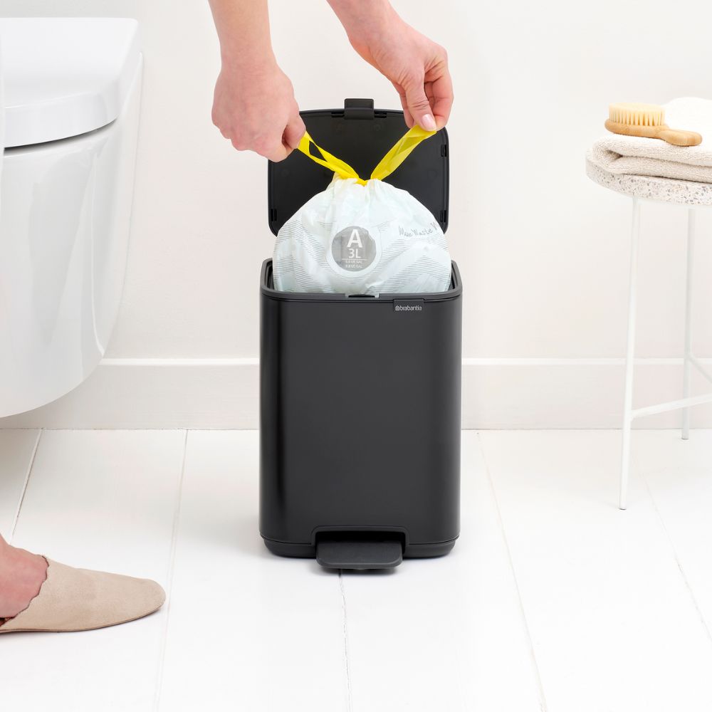 Bo Pedal Bin, 4L at Brabantia GH