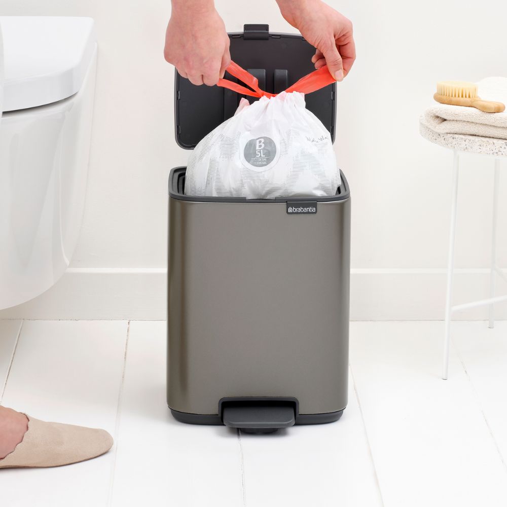 Bo Pedal Bin, 7L at Brabantia GH