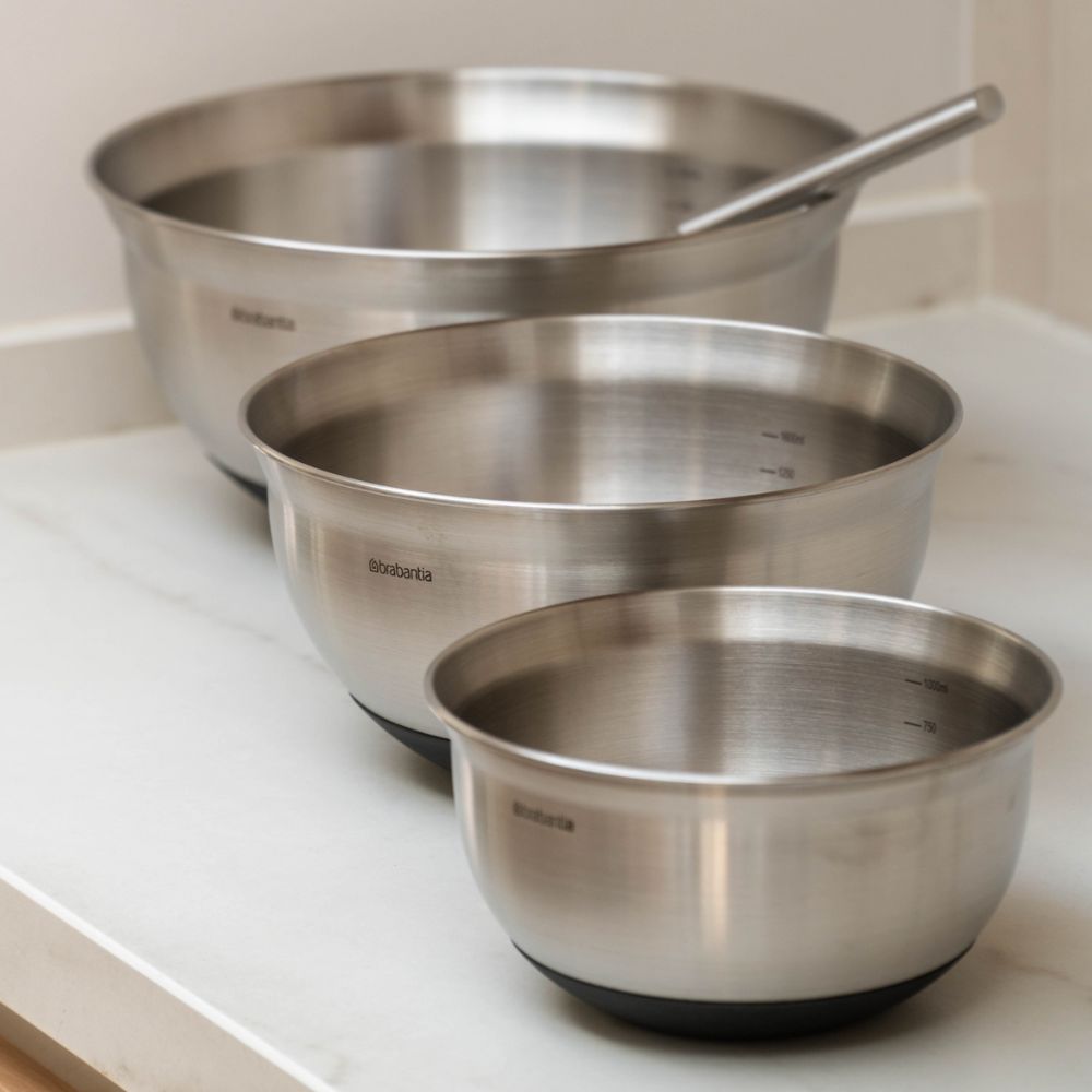 Mixing Bowl Set 1, 1.6 & 3 litre - Matt Steel / Black at Brabantia GH