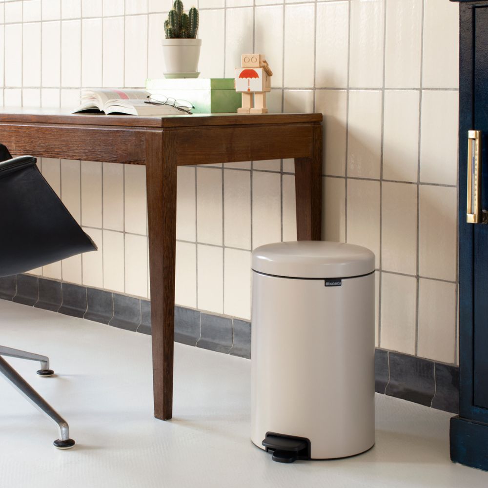 NewIcon Pedal Bin, 20L at Brabantia GH