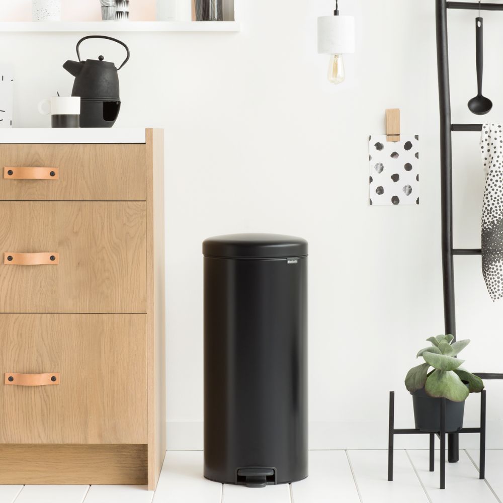 NewIcon Pedal Bin, 30L at Brabantia GH