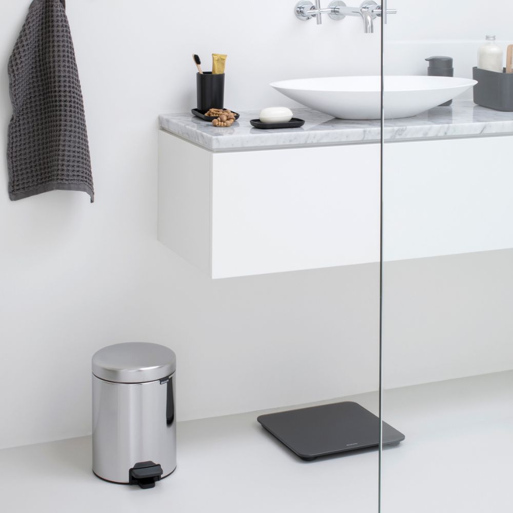 NewIcon Pedal Bin, 5L at Brabantia GH