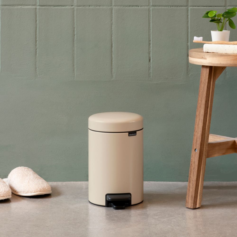 NewIcon Pedal Bin, 5L at Brabantia GH