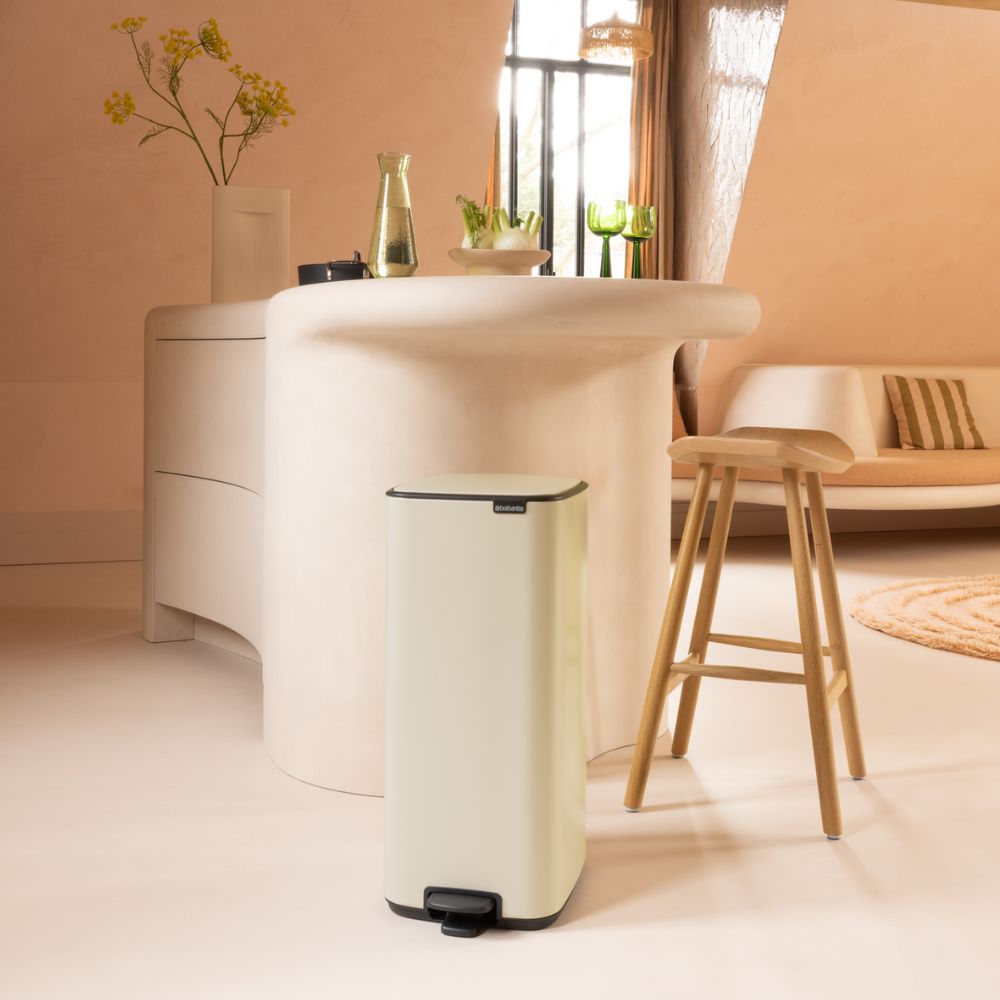 Bo Pedal Bin, 30L at Brabantia GH