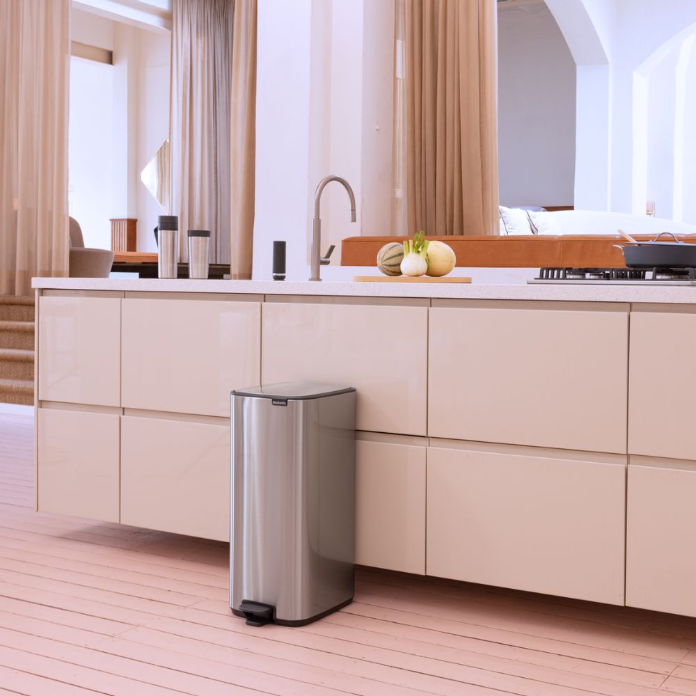 Bo Pedal Bin, 30L at Brabantia GH