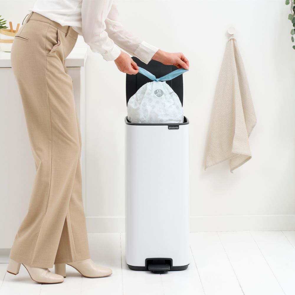Bo Pedal Bin, 30L at Brabantia GH