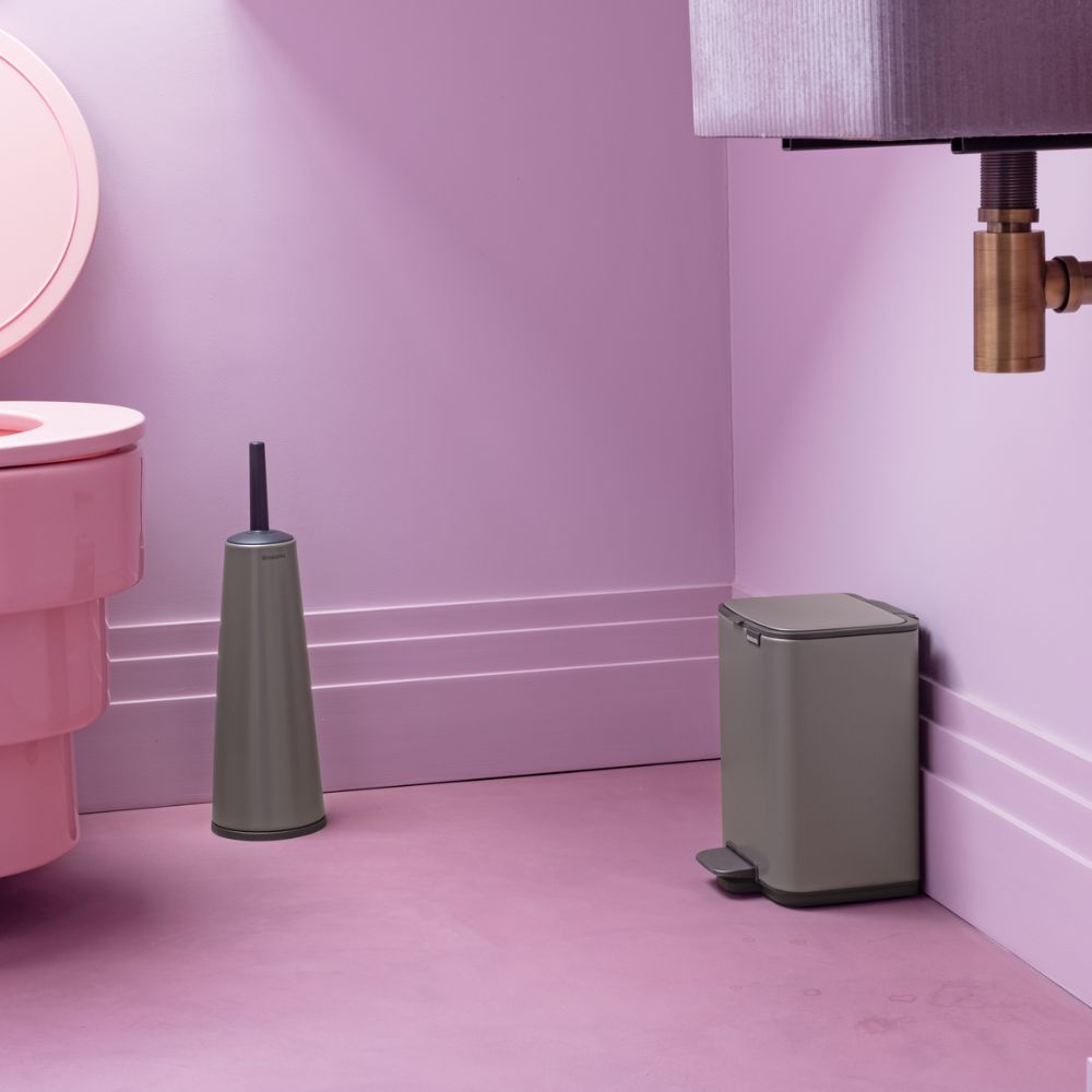 Bo Pedal Bin, 4L at Brabantia GH