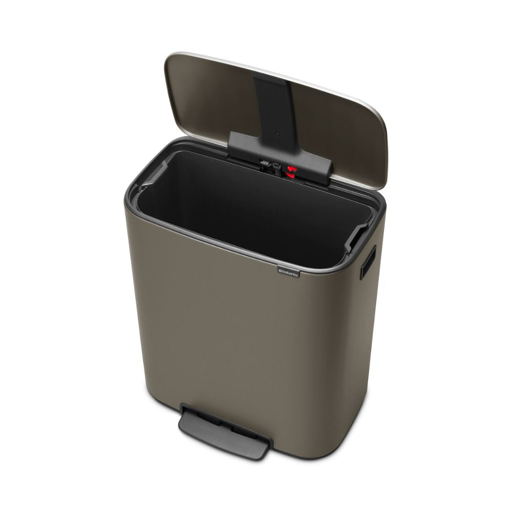 Bo Pedal Bin, 60L at Brabantia GH