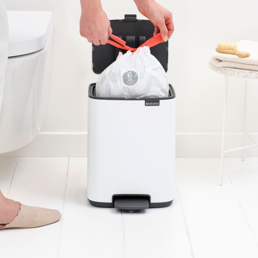 Bo Pedal Bin, 7L at Brabantia GH