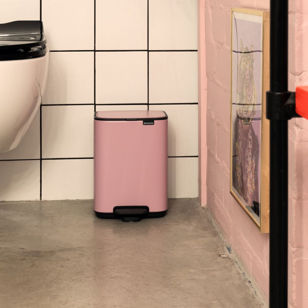 Bo Pedal Bin, 7L at Brabantia GH