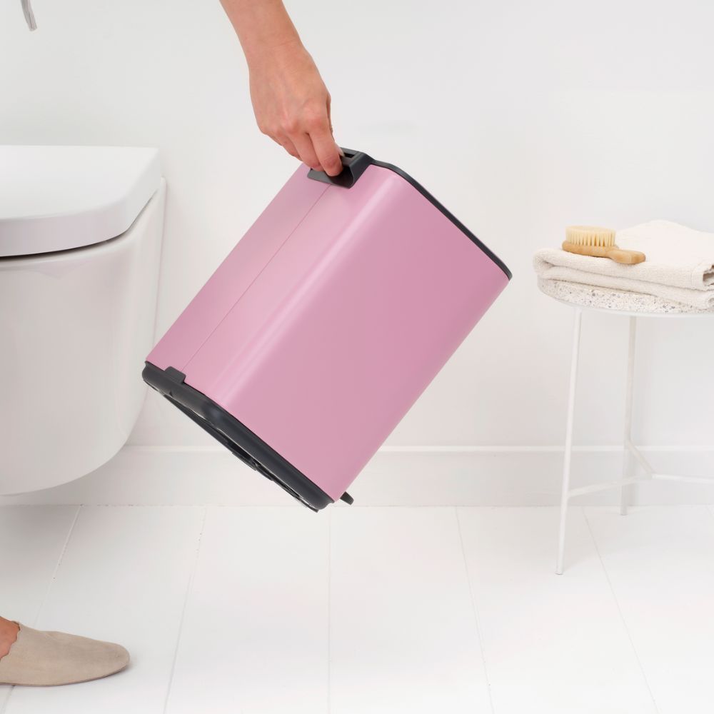 Bo Pedal Bin, 7L at Brabantia GH