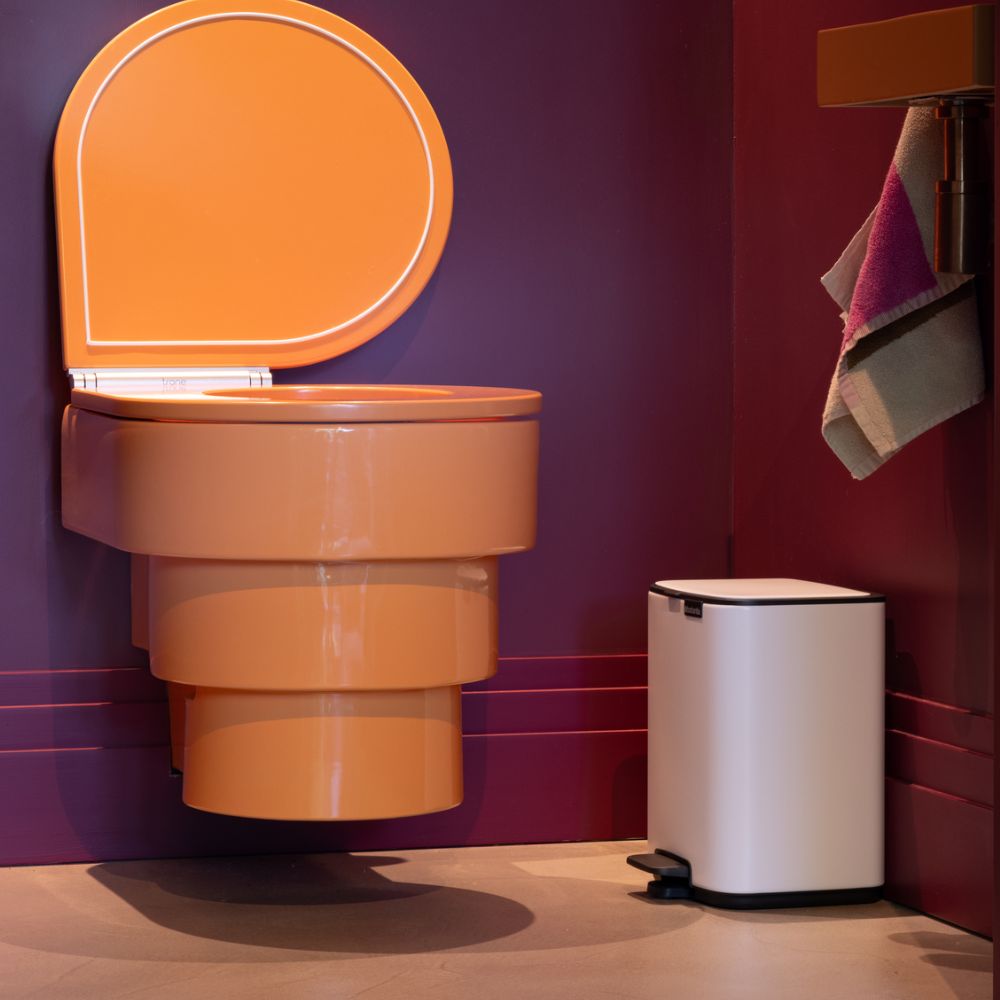 Bo Pedal Bin, 7L at Brabantia GH