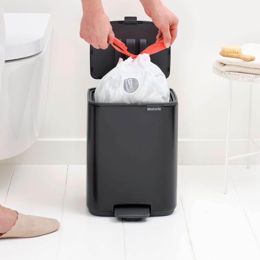 Bo Pedal Bin, 7L at Brabantia GH