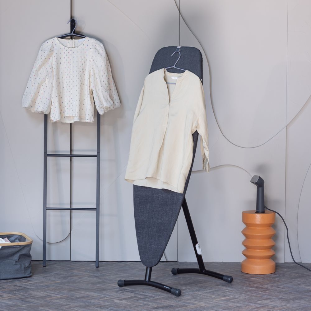 Steam & Ironing Board D, 135x45 cm, HRPZ - Denim Black at Brabantia GH